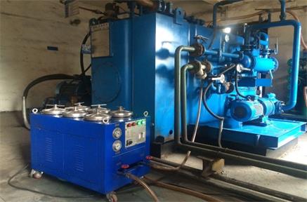 Mohou filtry hydraulického oleje filtrovat všechny ropné produkty?